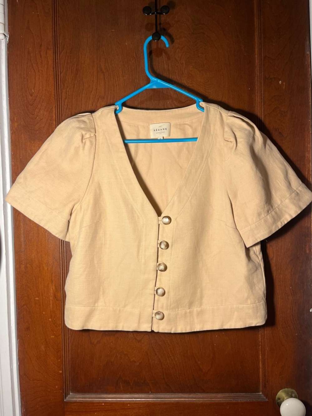 Sezane Cream Short Sleeve Button-Front Crop Blouse